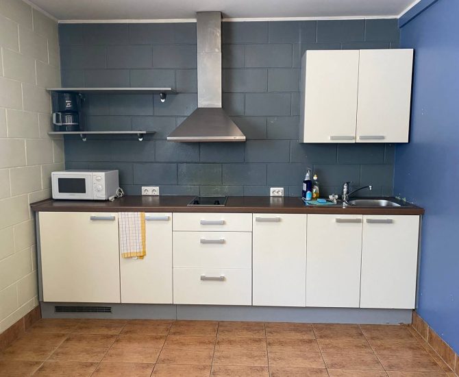 photo_5884294578264194588_y